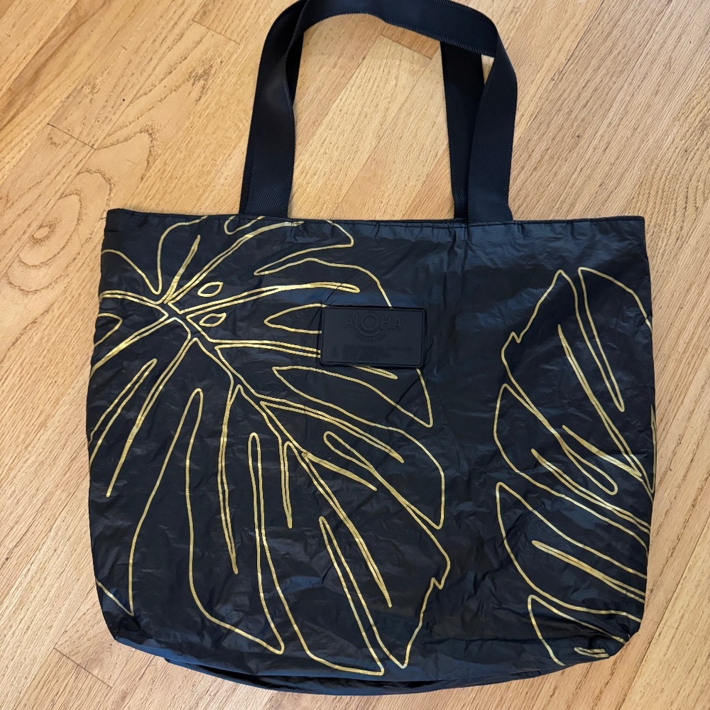 ALOHA Collection  Day Tripper—Limited Edition Lāna
